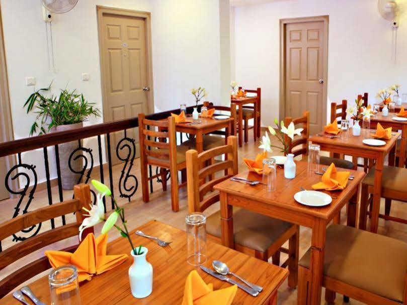 Abad Pepper Route Hotell Kochi Exteriör bild
